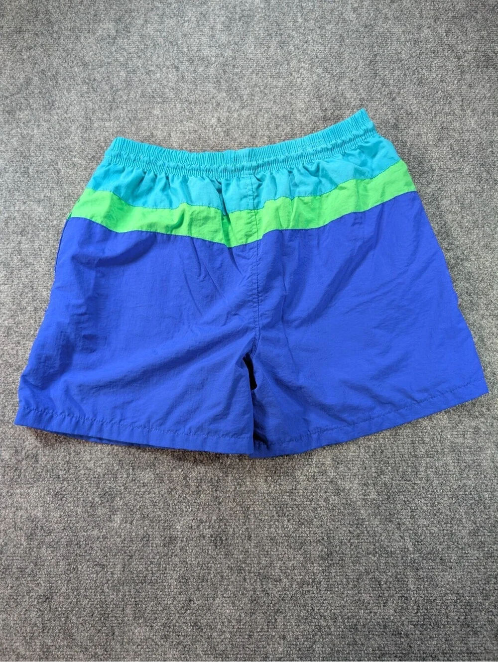 Hollister runs small